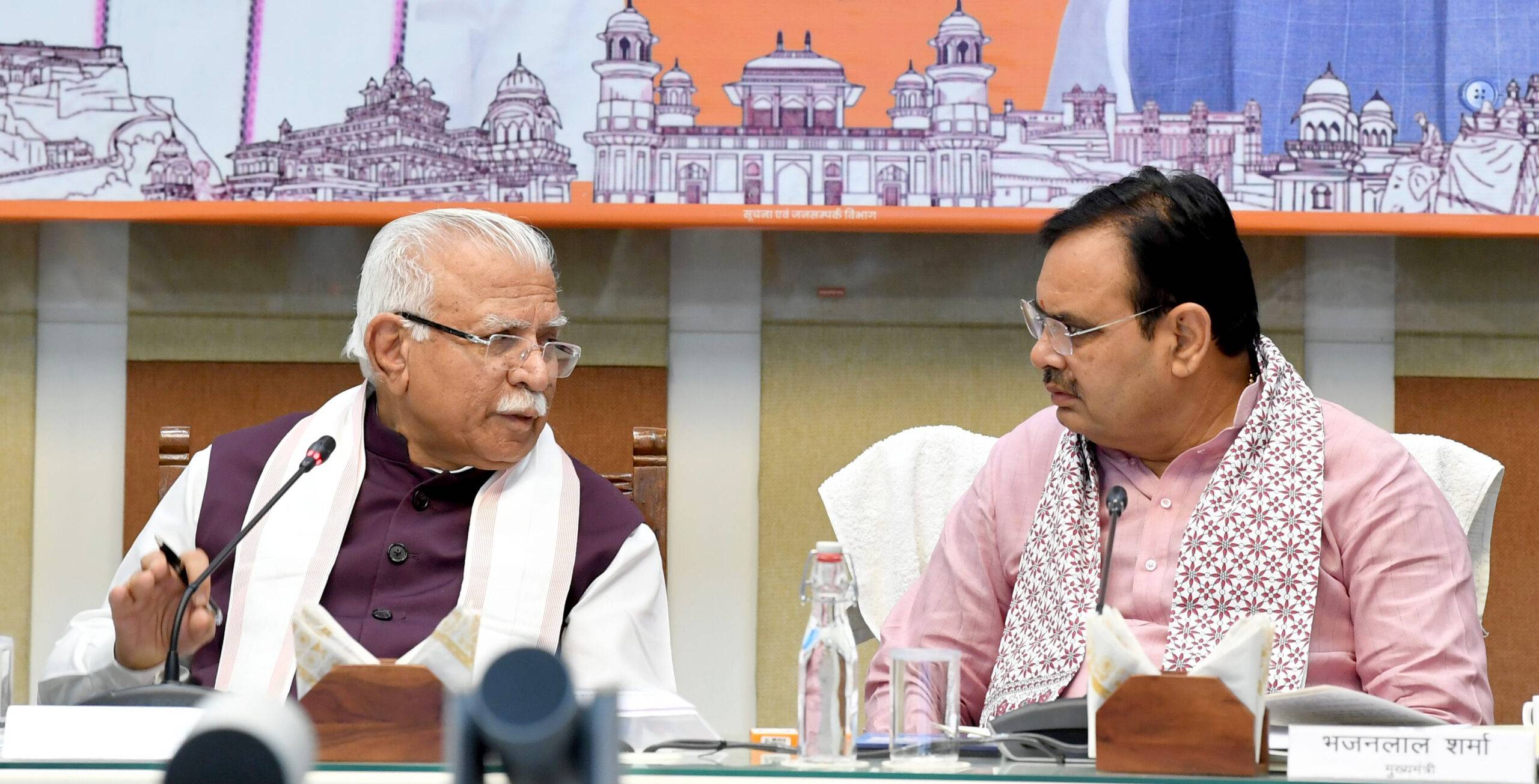 मुख्यमंत्री एवं केन्द्रीय आवास शहरी कार्य एवं विद्युत मंत्री ने ली राज्यस्तरीय समीक्षा बैठक