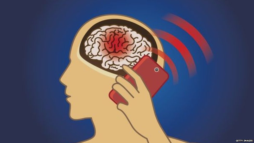 क्या मोबाइल फोन के ज्यादा इस्तेमाल से कैंसर होता है?